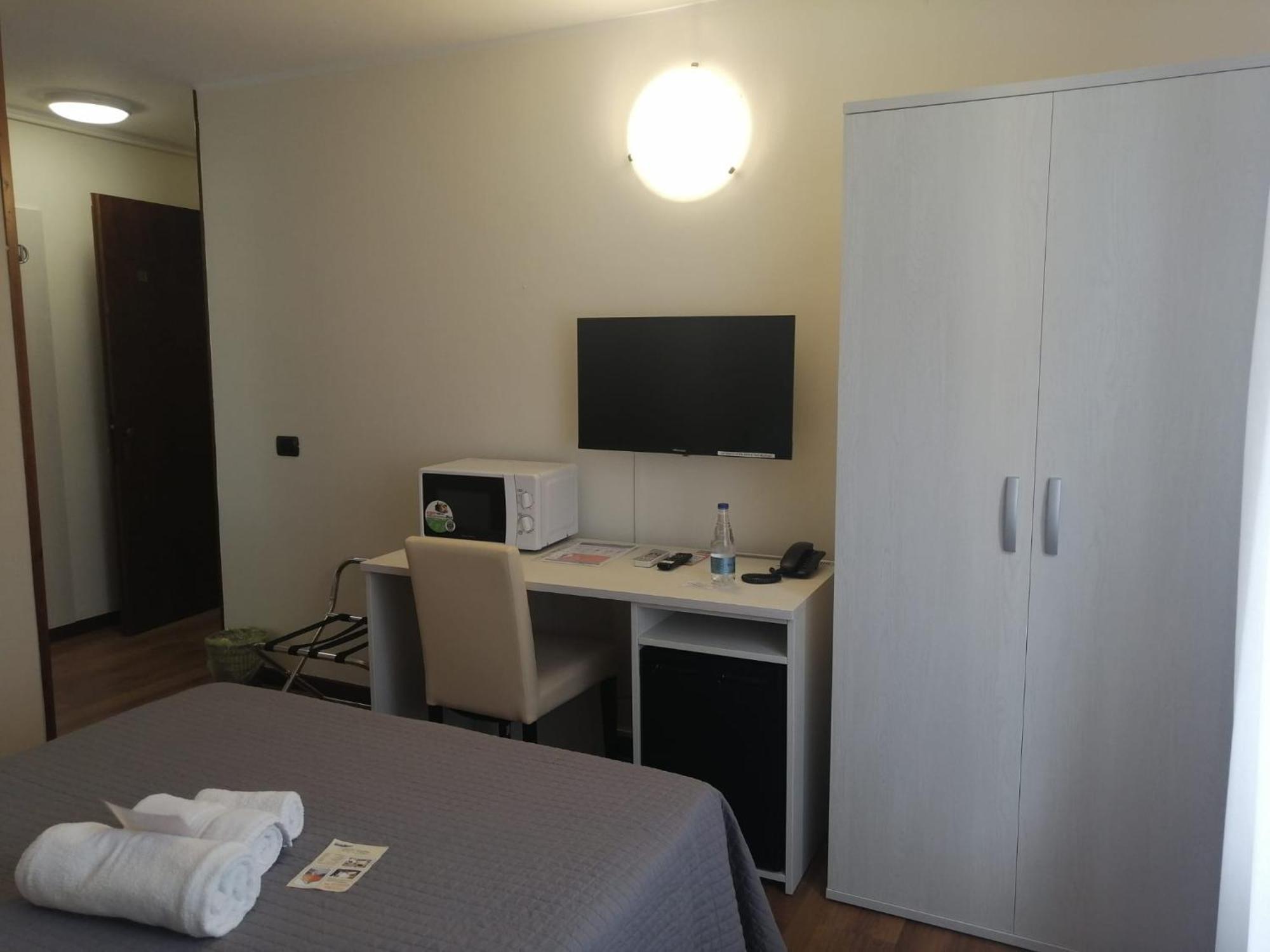 Hotel Siros Verona Bagian luar foto